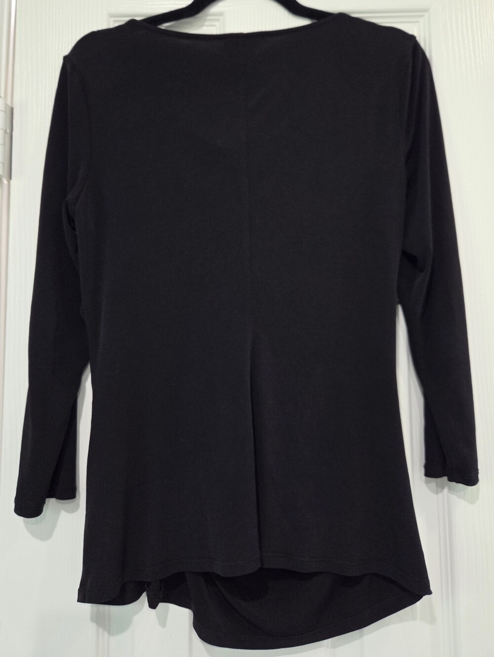 Size M Ruched Top - Picture 2 of 5